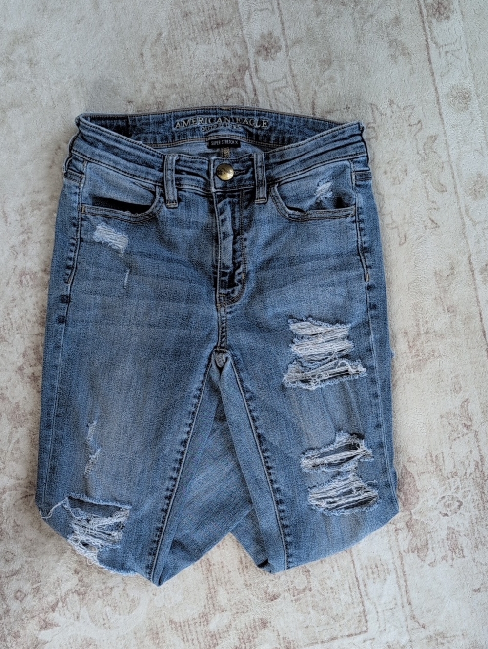 American Eagle Outfitters Women’s Ripped Skinny Jeans - Medium Blue
